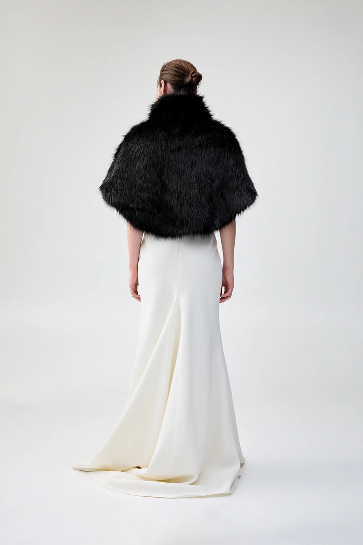 Unreal Fur Nord Cape - Black