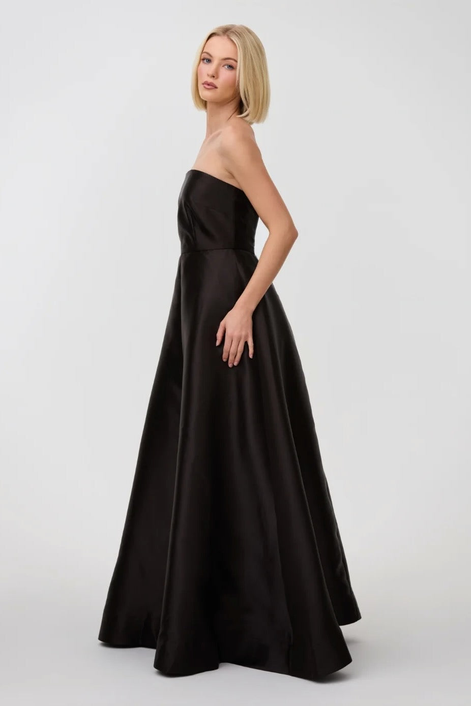 Aston Studio Audrey Gown - Nero