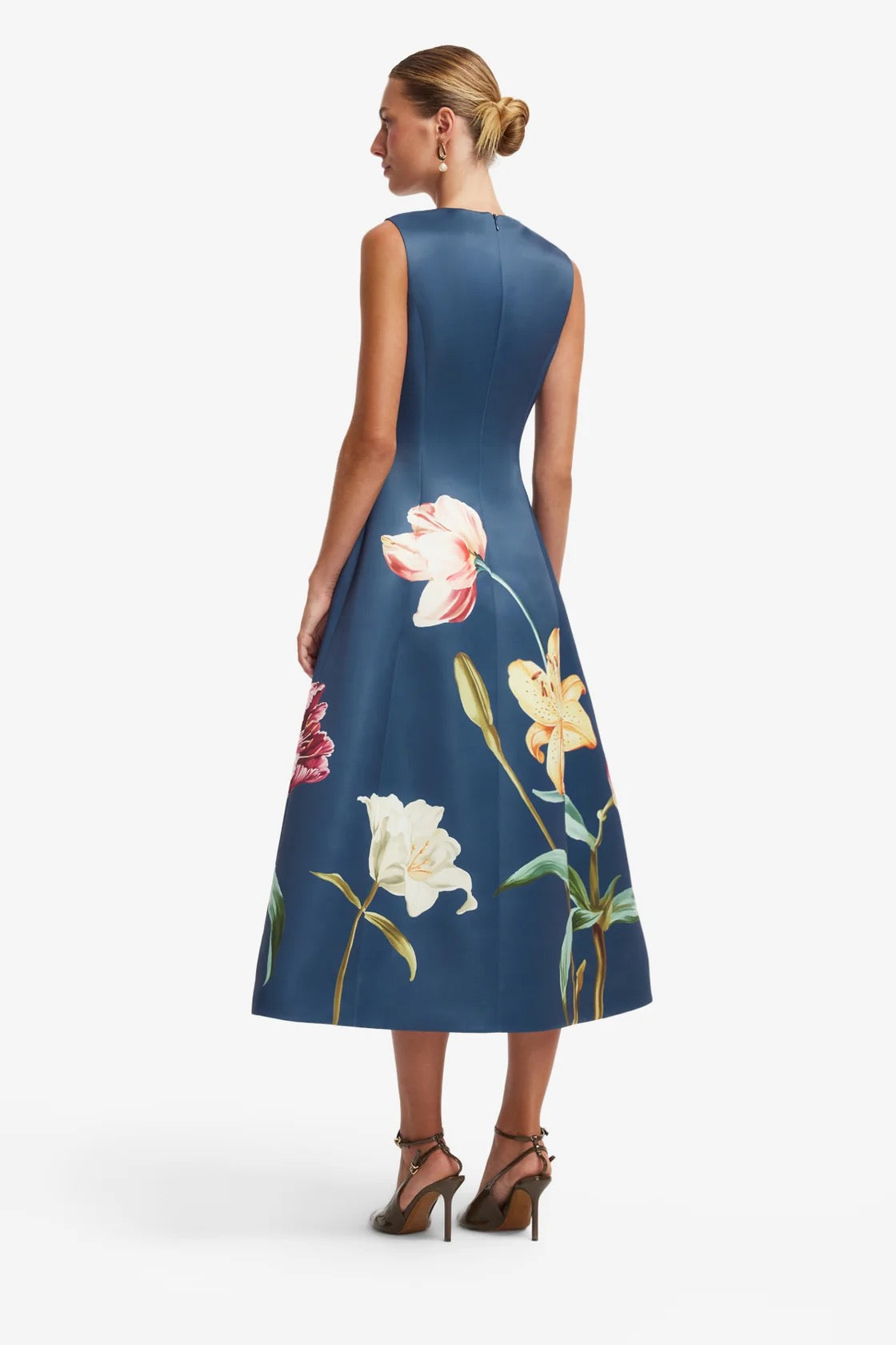 Leo Lin Cleo Embroidered Sleeveless Midi Dress - Lily Print in Indigo
