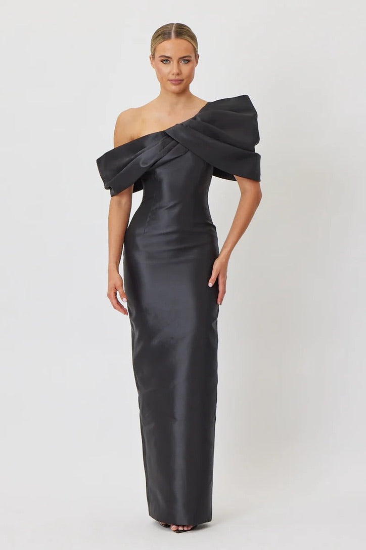Graduation - Dress Hire AU Graduation - Dress Hire AU