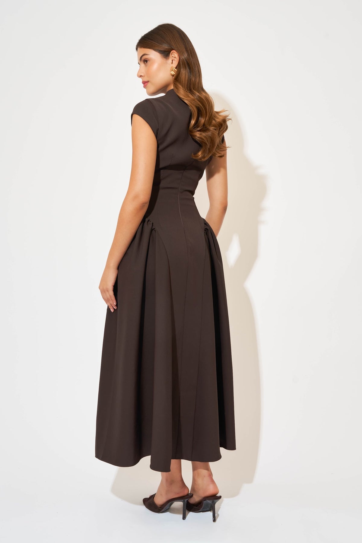 Odd Muse The Ultimate Muse Cap Sleeve Midi Dress- Brown