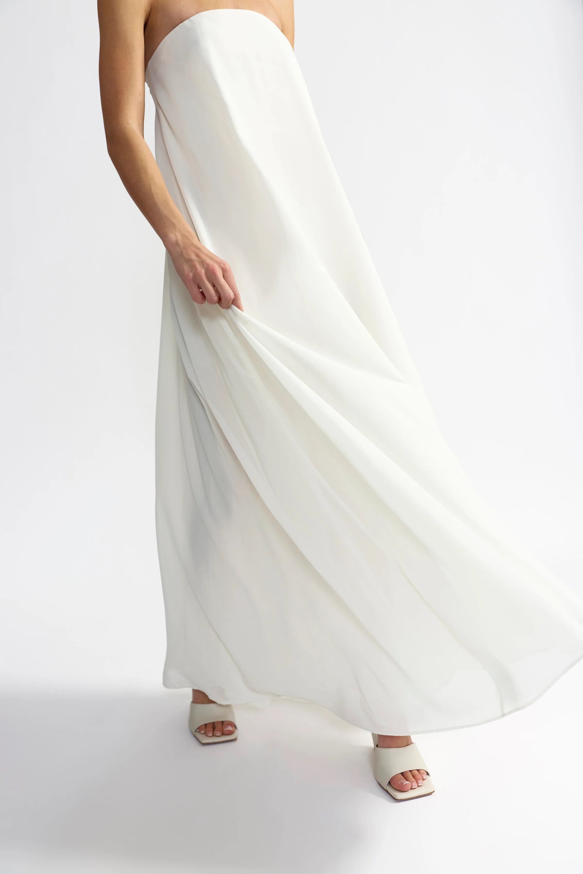 Lexi Oliana Dress - Ivory