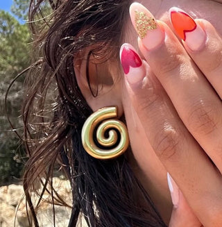 Love Her Adriana Earrings - Gold
