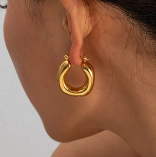 Love Her Charlotte Earrings - Gold