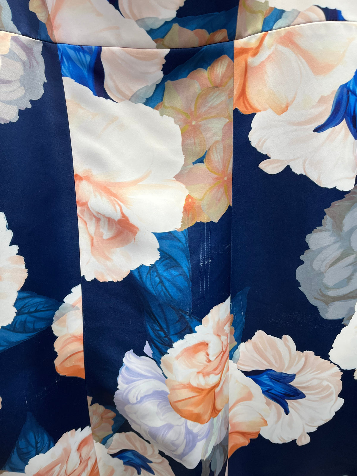 Leo Lin Odette Midi Dress - Rosebud Print in Navy - Dress Hire AU