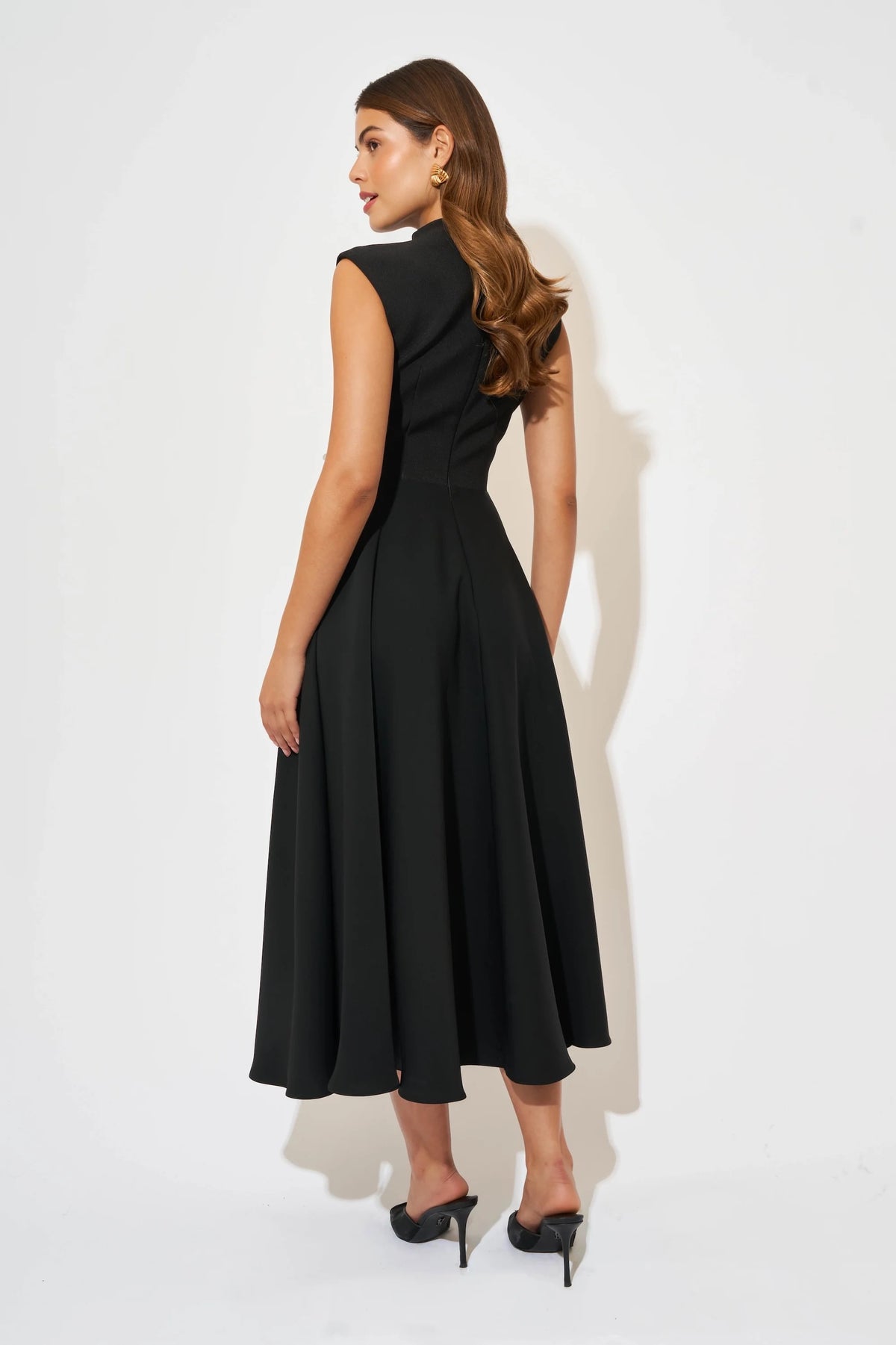Odd Muse The Ultimate Muse High Waist Sleeveless Midi Dress - Black