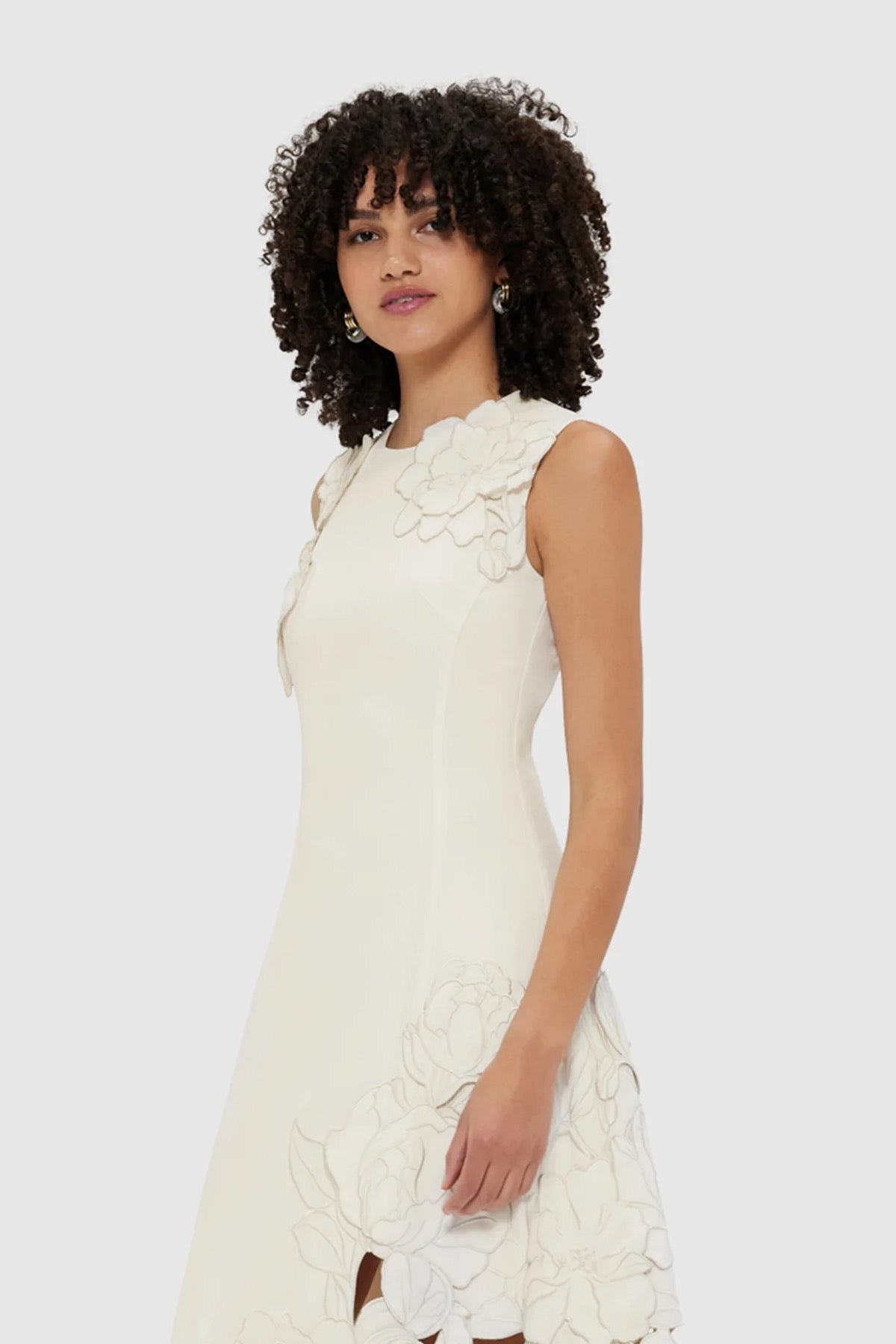 Leo Lin Chloe Appliqu Sleeveless Midi Dress - Vanilla - Dress Hire AU Leo Lin Chloe Appliqu Sleeveless Midi Dress - Vanilla - Dress Hire AU