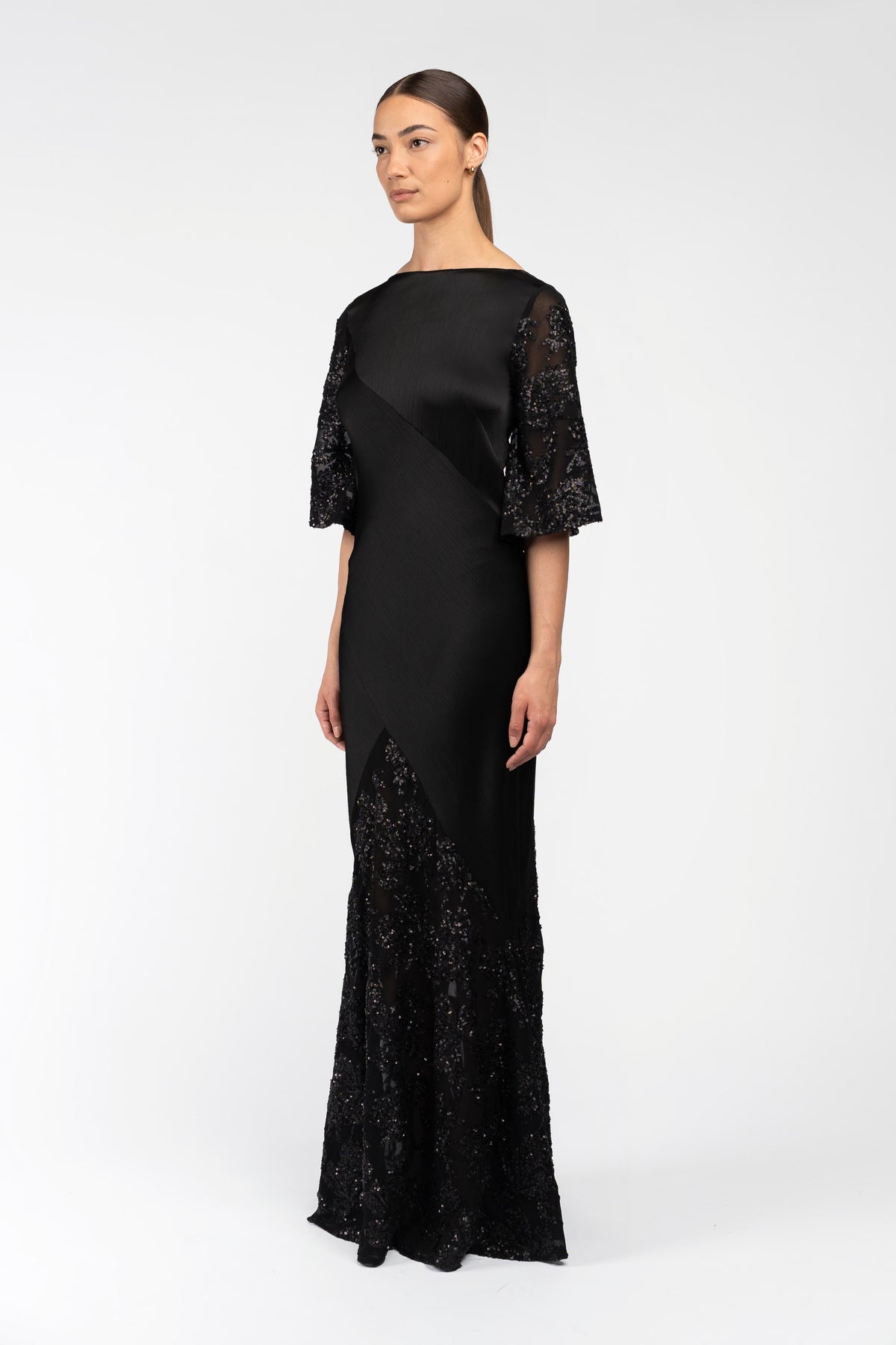 One Fell Swoop Moni Gown - Noir Éclat