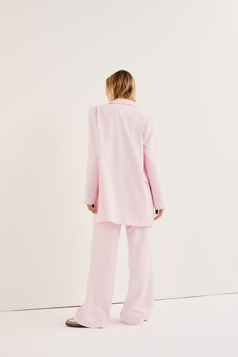 Light pink boyfriend blazer top