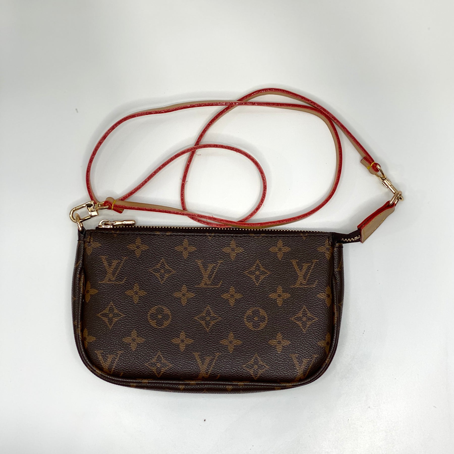 Louis Vuitton Pink Strap Leather Crossbody Bag, 40% OFF